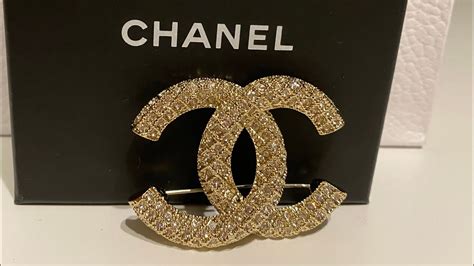 brosche chanel foto|broche femme chanel.